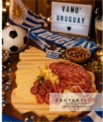 Tabla con forma de Uruguay para quesos y fiambres