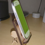 Soporte cel con mensaje calado
